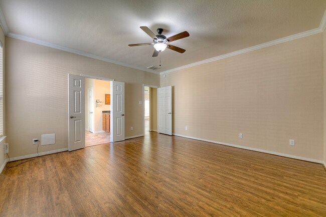 Building Photo - 10 Quillwood Pl