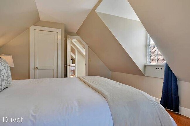 Building Photo - 75 Spring St