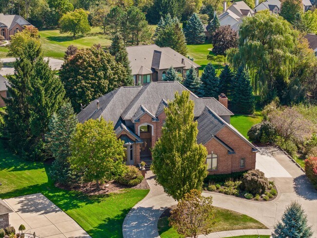 Building Photo - 7040 Royal Villa Ct