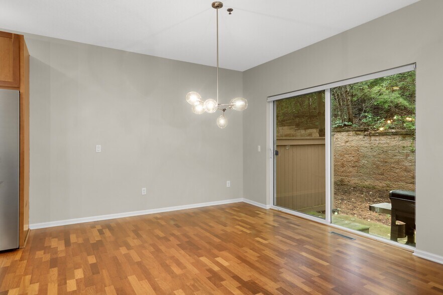 Building Photo - 17790 Valley Cove Ct