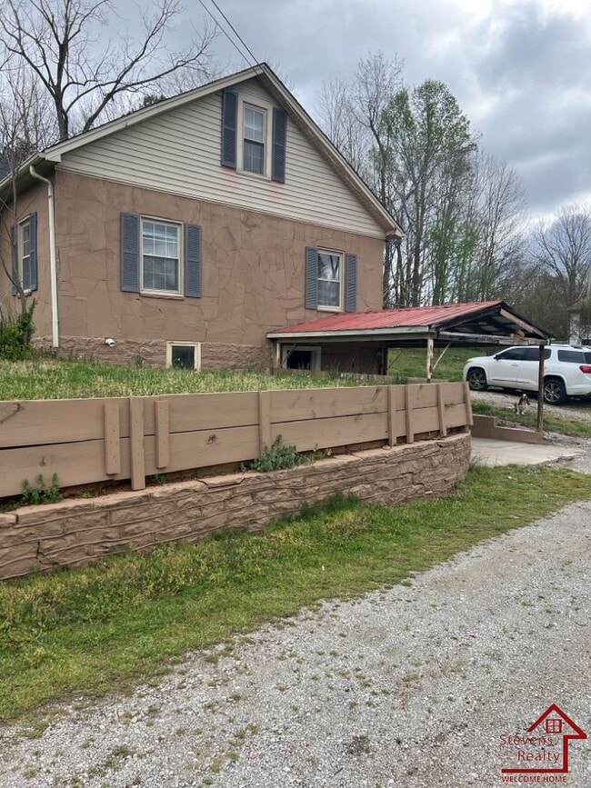 Building Photo - 236 S Young St