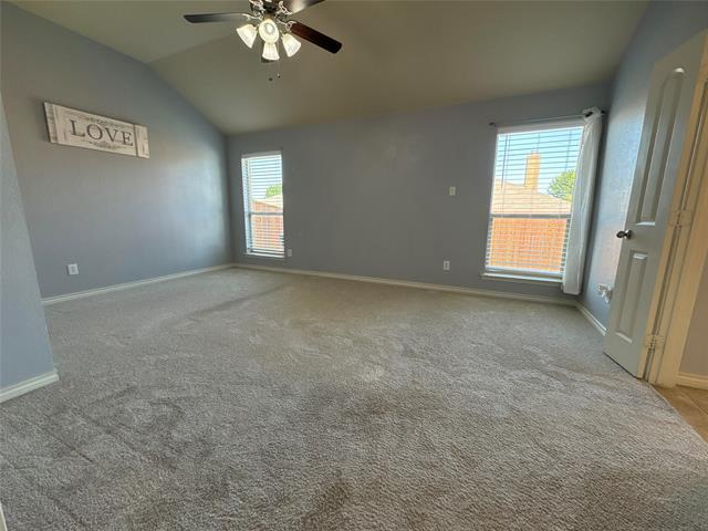 Building Photo - 221 Spring Hollow Dr