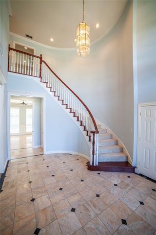 Building Photo - 2423 River Rock Cir