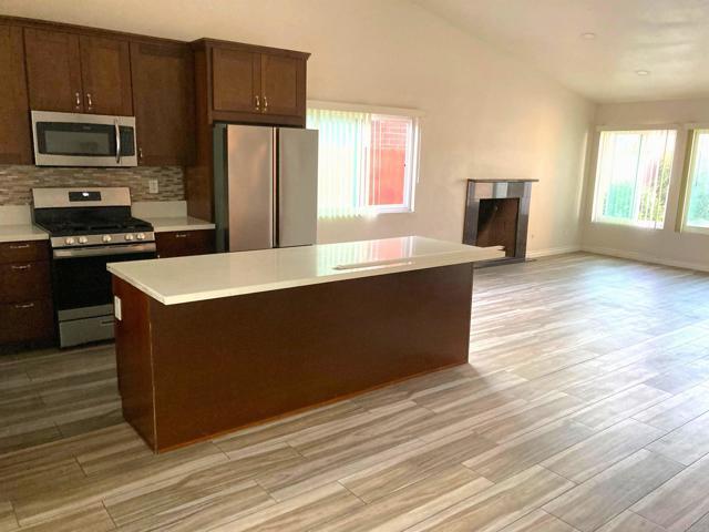Building Photo - 7561 Skyline Dr