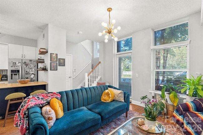 Building Photo - 1320 Fillmore Ave