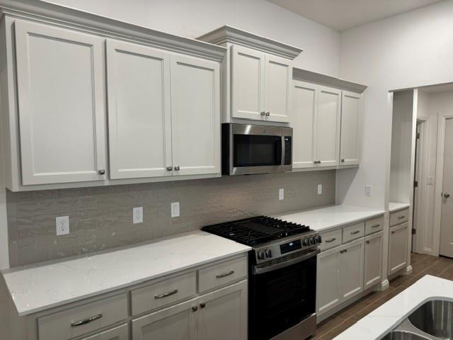 Building Photo - 8600 Martin Ln