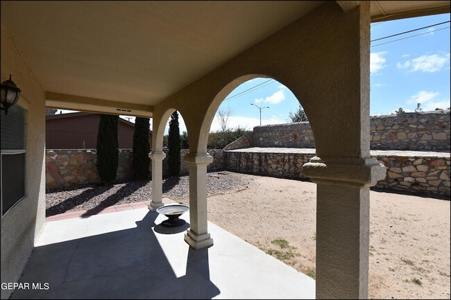 Building Photo - 7362 Luz De Dia Ct