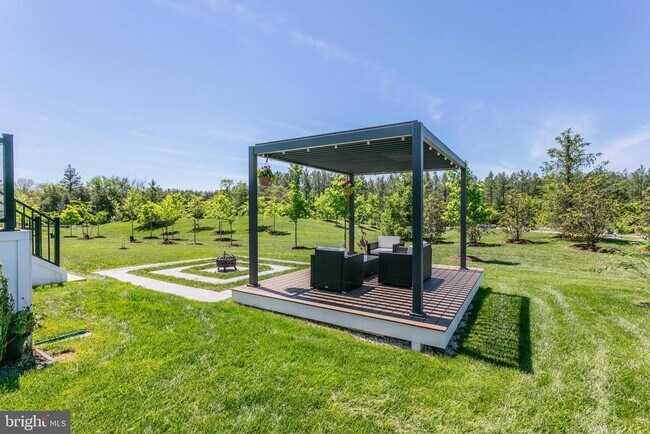 Building Photo - 41355 Tarragon Leaf Dr