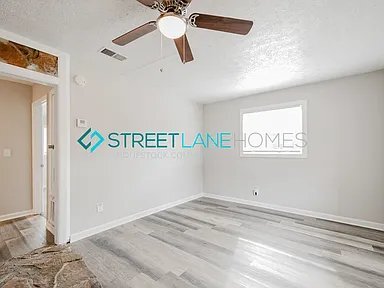 Building Photo - 1916 Wellborn Dr