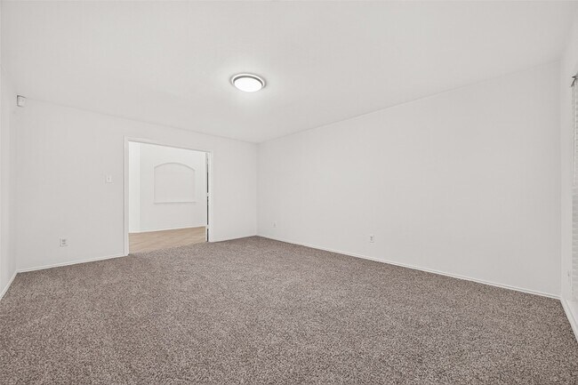 Building Photo - 3830 Flatwood Dr