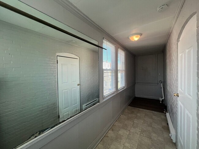 Building Photo - 721 N Shippen St