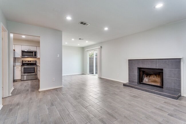 Building Photo - 13314 Goodland Pl