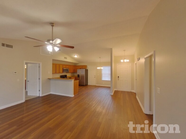 Building Photo - 1535 Ballater Dr