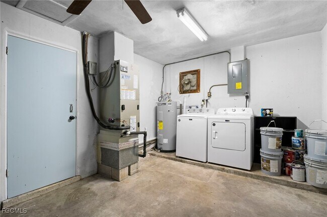 Building Photo - 4261 Lagg Ave