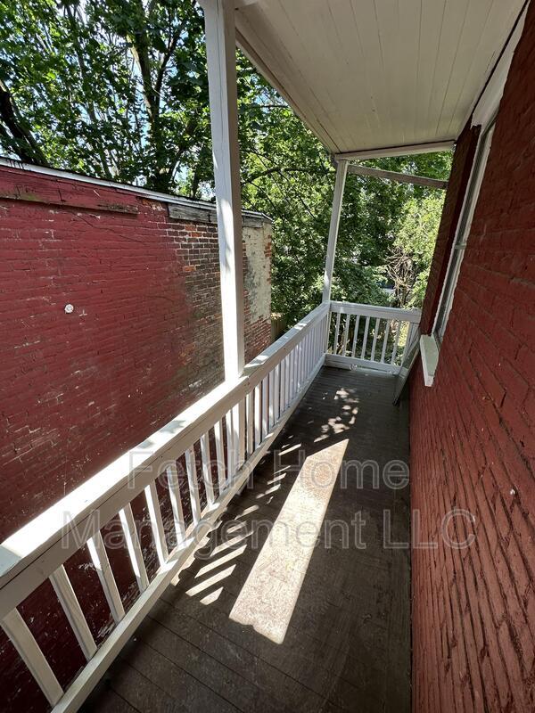 Building Photo - 312 Beaver St