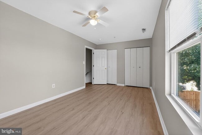Building Photo - 4630 Warren Tree Way