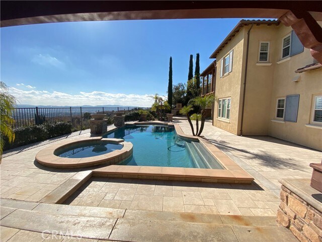 Building Photo - 1328 Acorn Pl