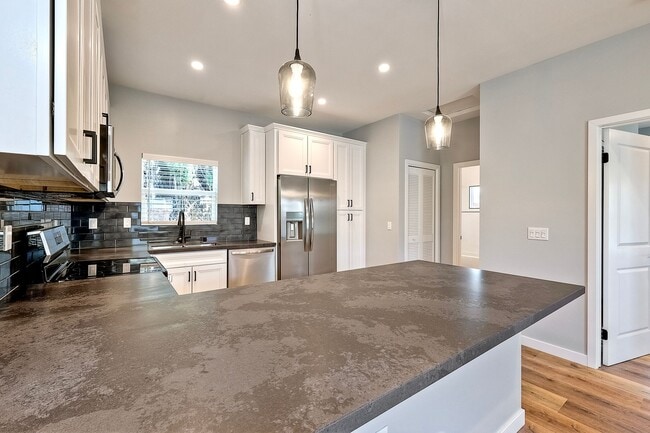 Building Photo - 6834 Tower St