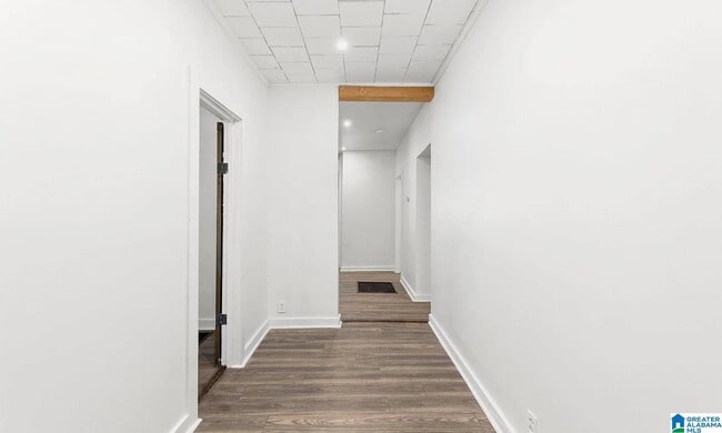 Building Photo - 3175 Allison-Bonnett Memorial Dr