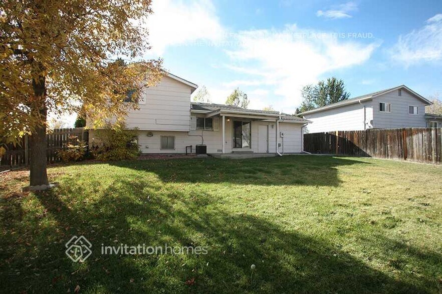 Building Photo - 9900 Detroit St