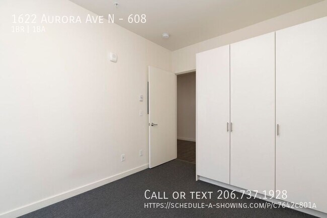 Building Photo - 1622 Aurora Ave N