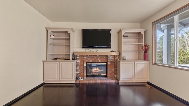 Building Photo - 24609 SE 45th Way