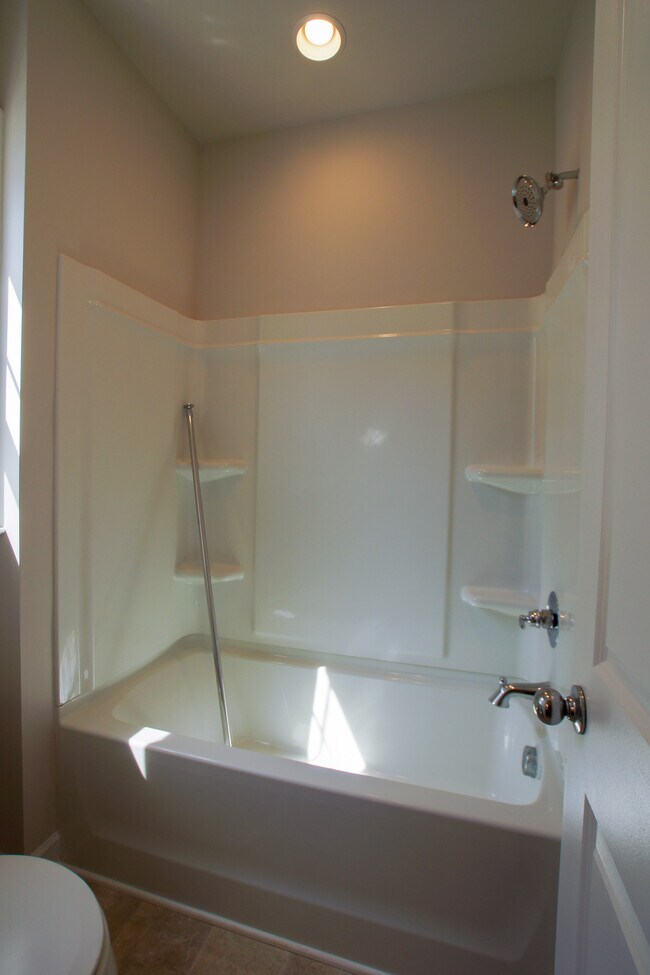 Building Photo - 313 Conrad Ln