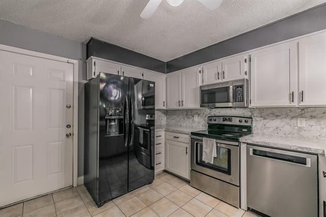 Building Photo - 4535 Alamosa St