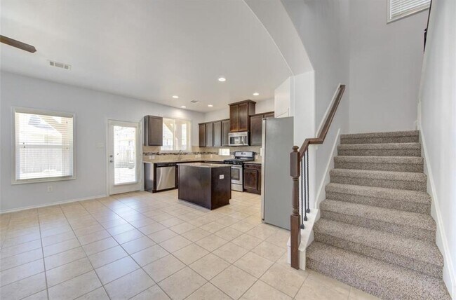 Building Photo - 18227 Amalfi Coast Dr