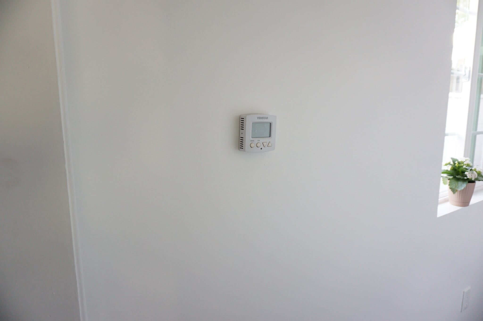 Building Photo - 14820 Devonshire St