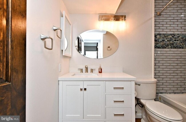 Building Photo - 1401 Society Pl