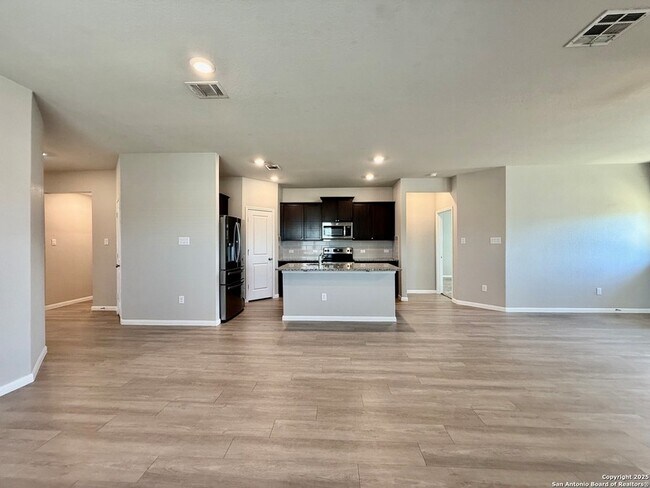 Building Photo - 8127 Glasgow Dr