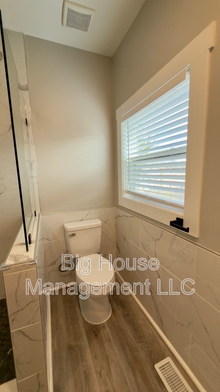 Building Photo - 247 Farragut St NW