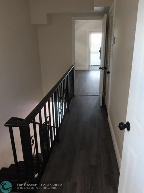 Building Photo - 2270 SW 46th Ct