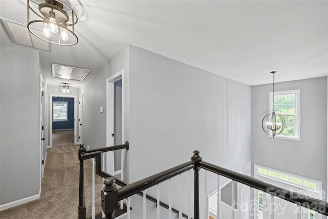 Building Photo - 16922 Laureate Rd