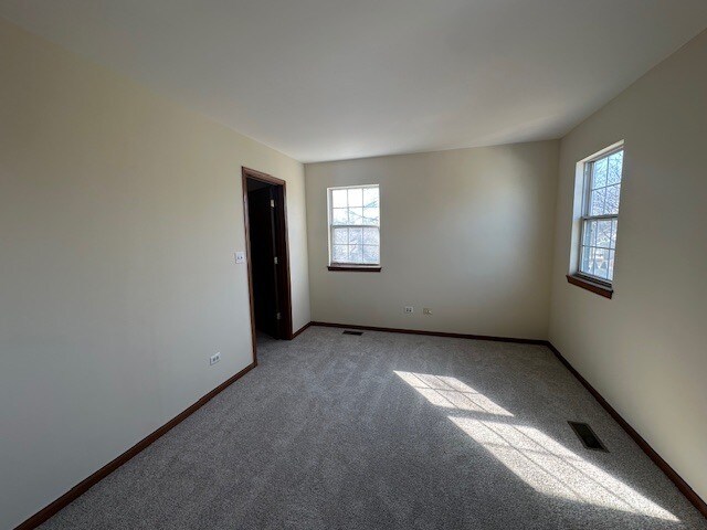 Building Photo - 21220 Silktree Cir