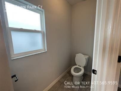 Building Photo - 1631 Town Park Ct
