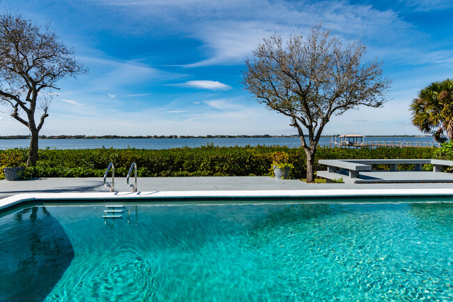 Building Photo - 722 Loggerhead Island Dr