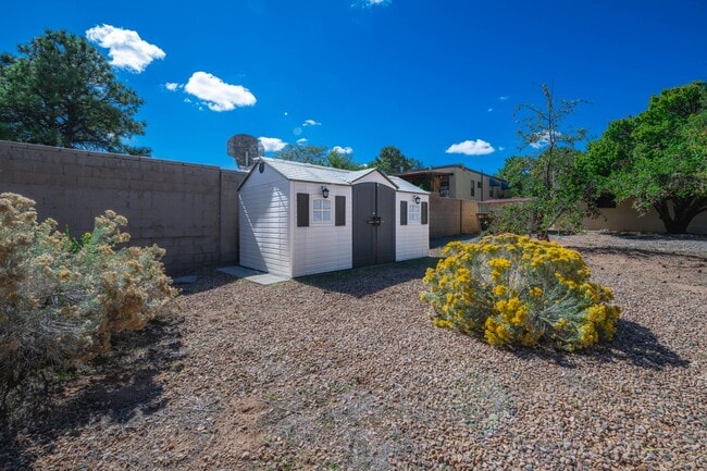 Building Photo - NEW MOVE-IN SPECIAL! Vibrant Home Off Rode...