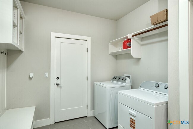 Building Photo - 15500 Enid Dr