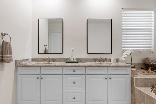 Building Photo - 9131 Cattail Run