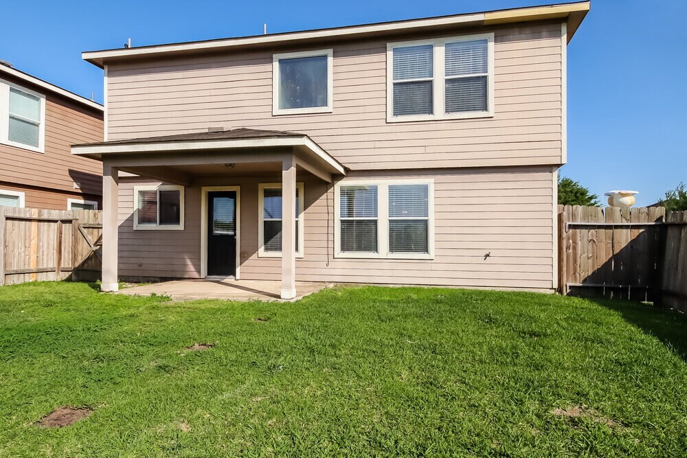 Building Photo - 1810 Skipwood Dr