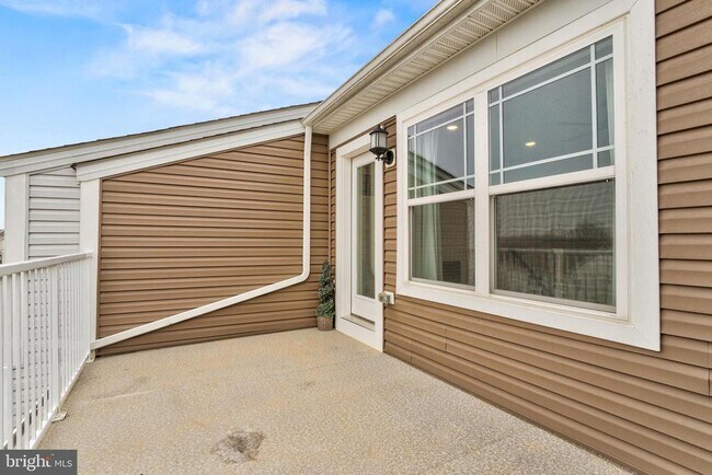 Building Photo - 11716 Emily Dickinson Pl