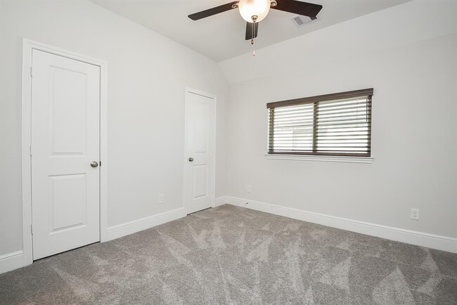 Building Photo - 1802 Mariner Point Ln