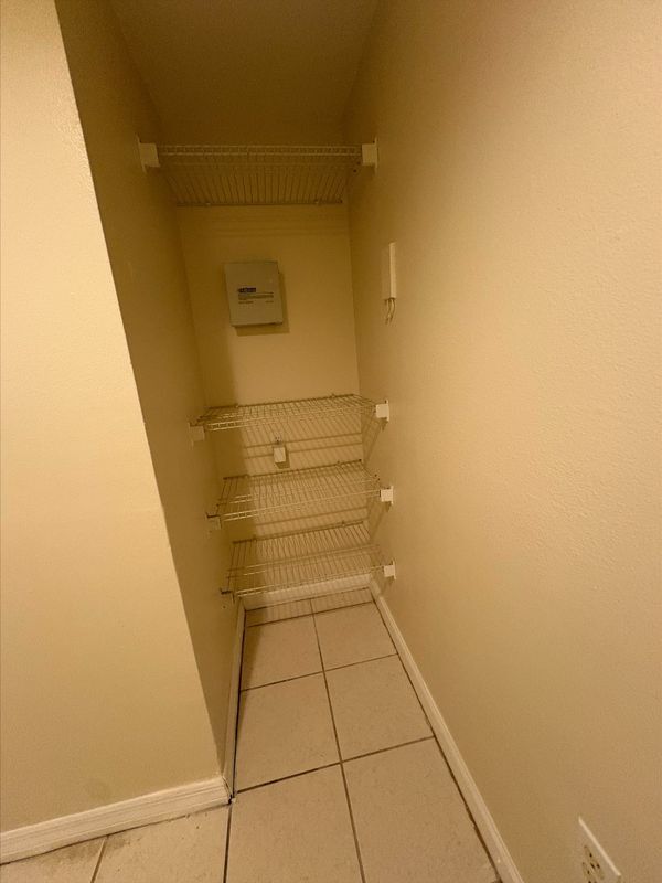 Building Photo - 738 Crest Pines Dr