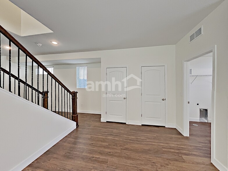 Building Photo - 4771 Crestone Peak St