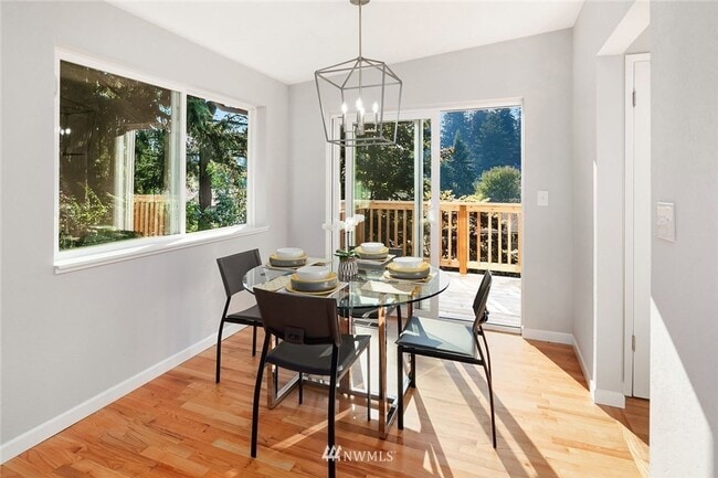 Building Photo - Stylish Mid-Century Modern Retreat | 3BR, ...