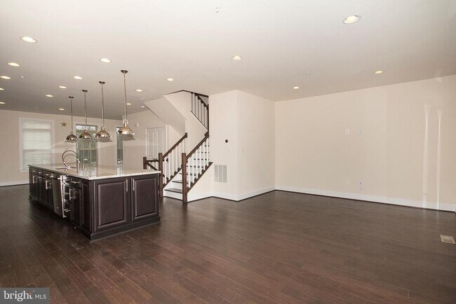 Building Photo - 2912 Middleham Ct