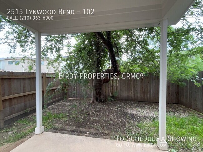 Building Photo - 2515 Lynwood Bnd