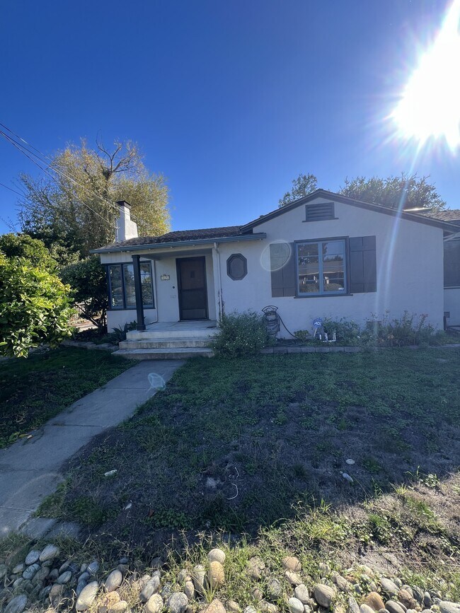 Primary Photo - 115 Laurent St